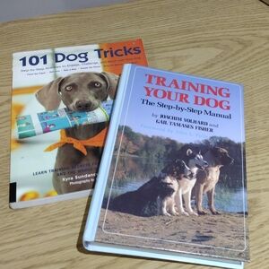 Lot of 2 Books Training Your Dog Step-by-Step Manual - 101101 Dog Tricks